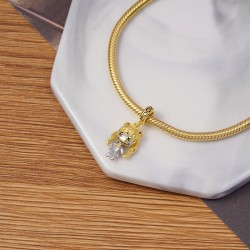 Charm de Muñeca Vudú Niña en Plata s925 Chapado en Oro 18k