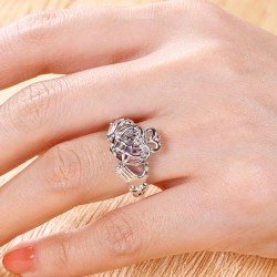 Gnoce "Dale Mi Corazón a Ti" Anillo de Claddagh celta de Corazones Enjaulados